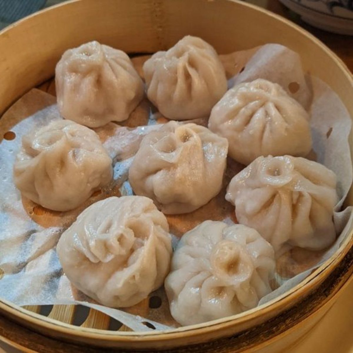 Shokhok Momo