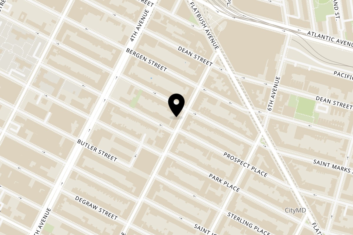Map showing the location of Momo Ramen on 78 5th Ave in Brooklyn